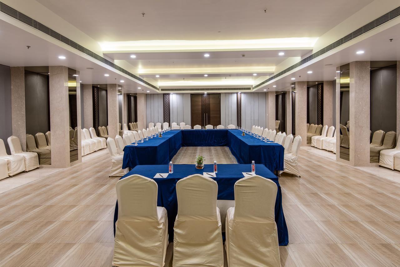Regenta Central Τζαϊπούρ Εξωτερικό φωτογραφία
